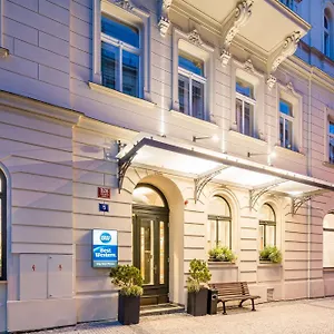 Western Moran Praag